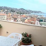 아파트 Dimora Bellavista,garage Privato,due Piani 산레모