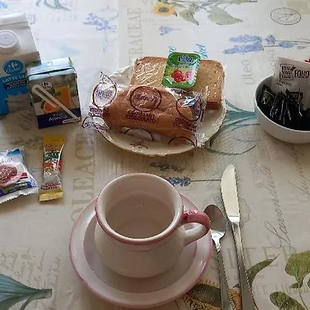 Dimora Bellavista,garage Privato,due Piani Σαν Ρέμο